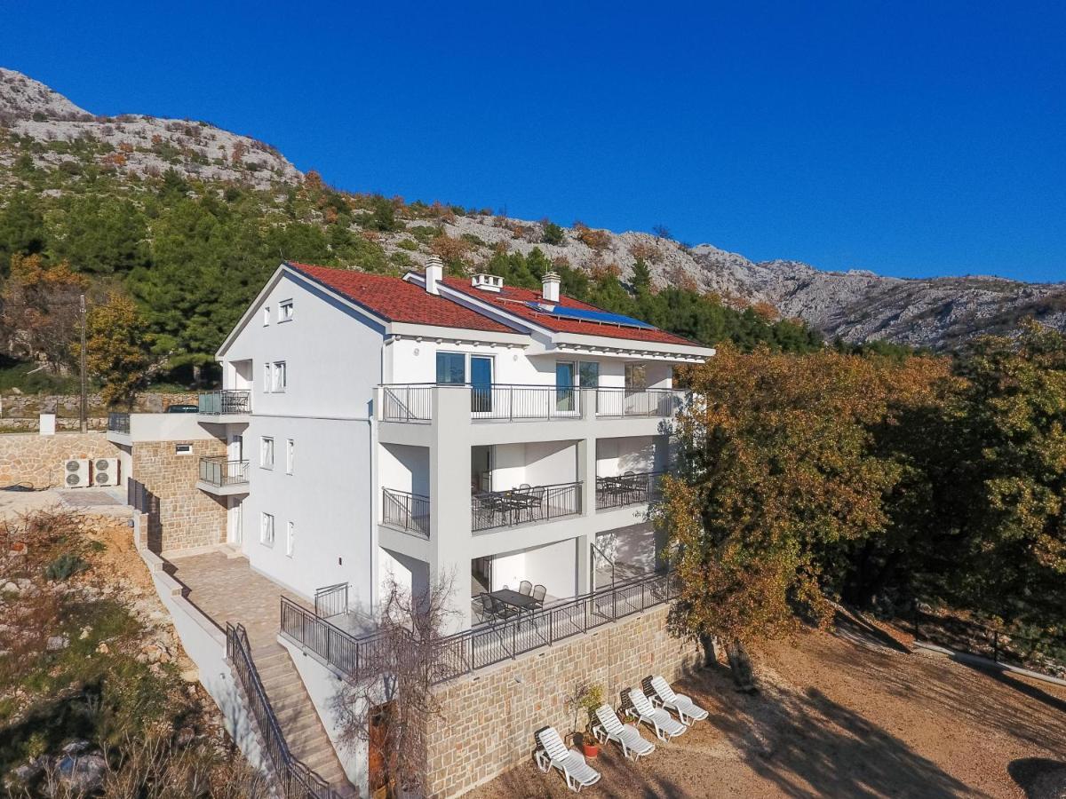 Apartmani Villa Paulo ستاريغغاد باكلينتسا المظهر الخارجي الصورة