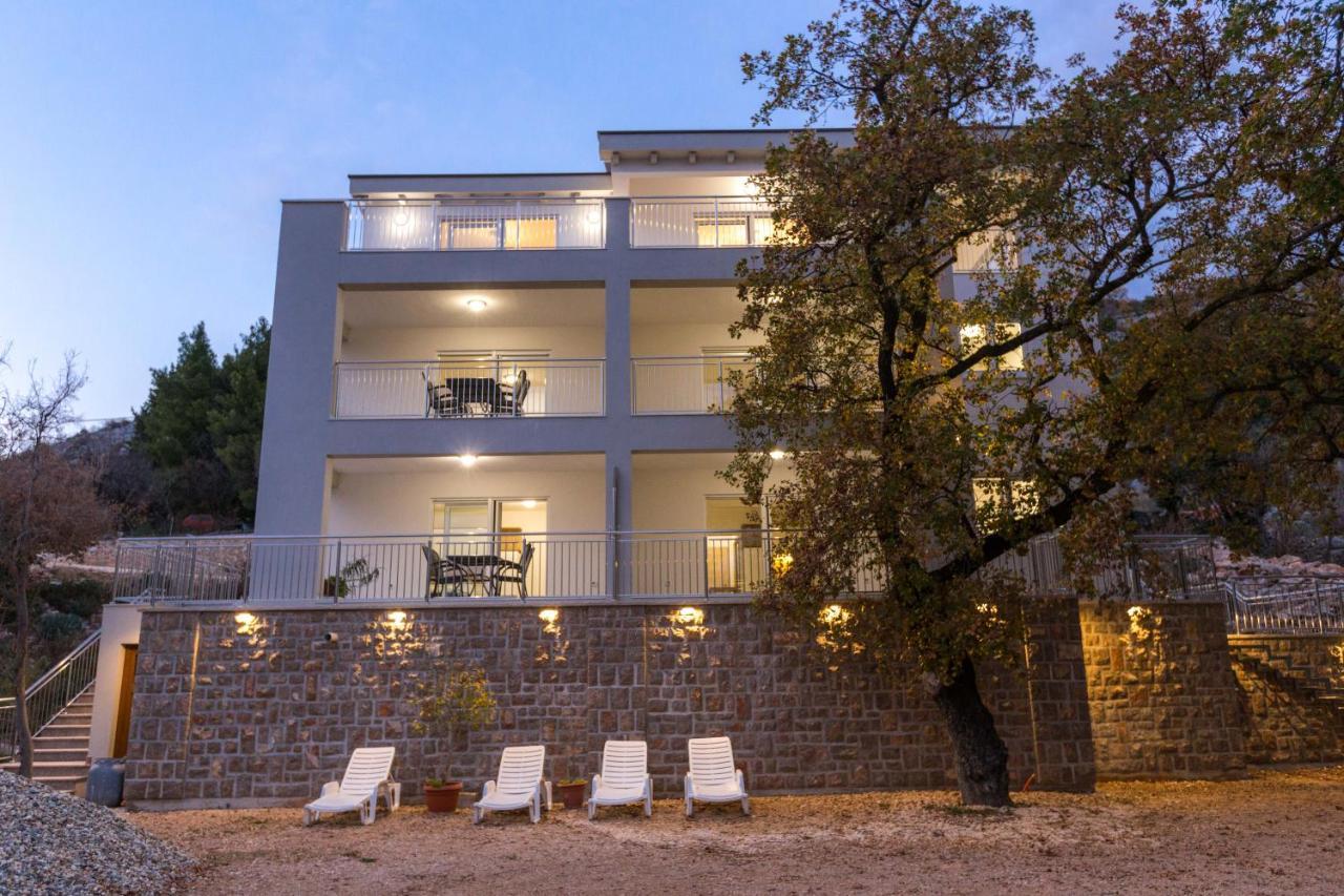 Apartmani Villa Paulo ستاريغغاد باكلينتسا المظهر الخارجي الصورة