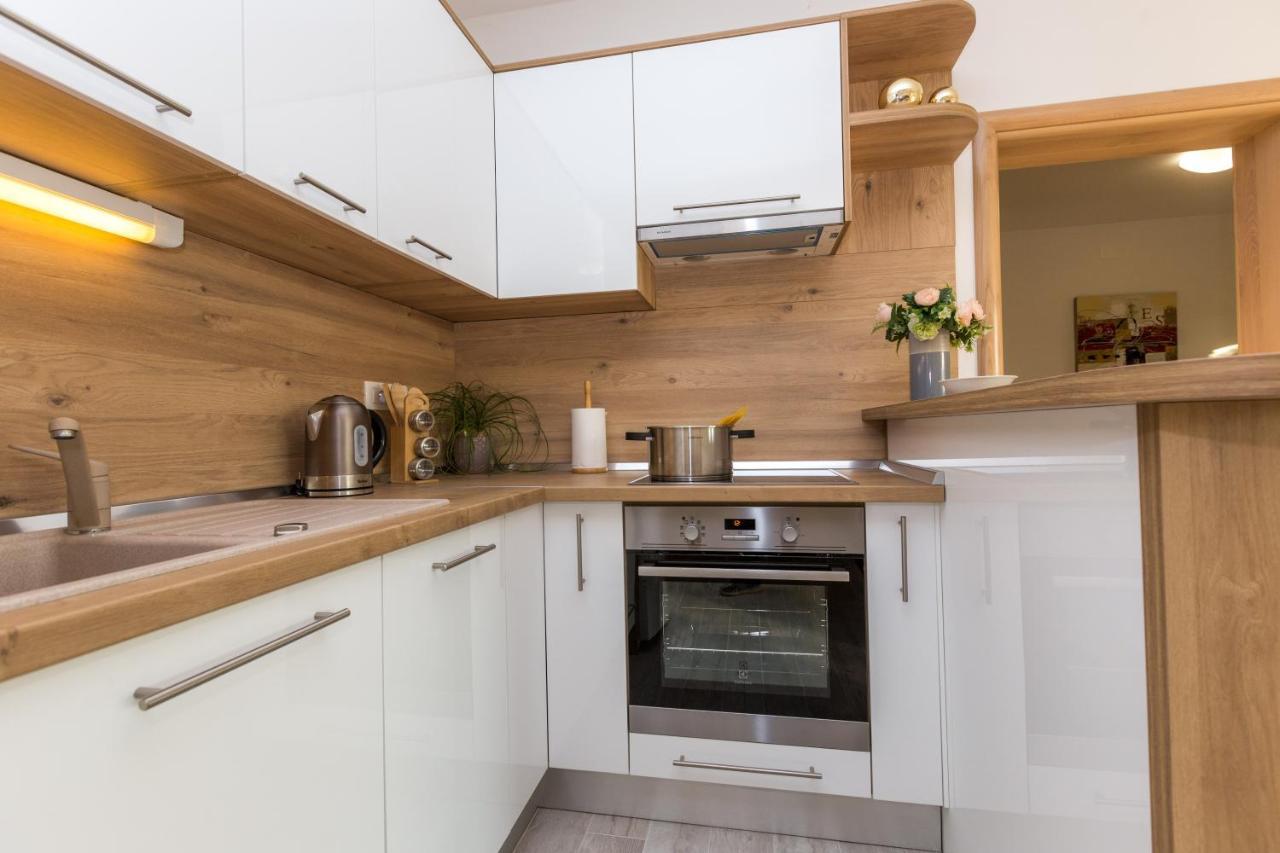 Apartmani Villa Paulo ستاريغغاد باكلينتسا المظهر الخارجي الصورة