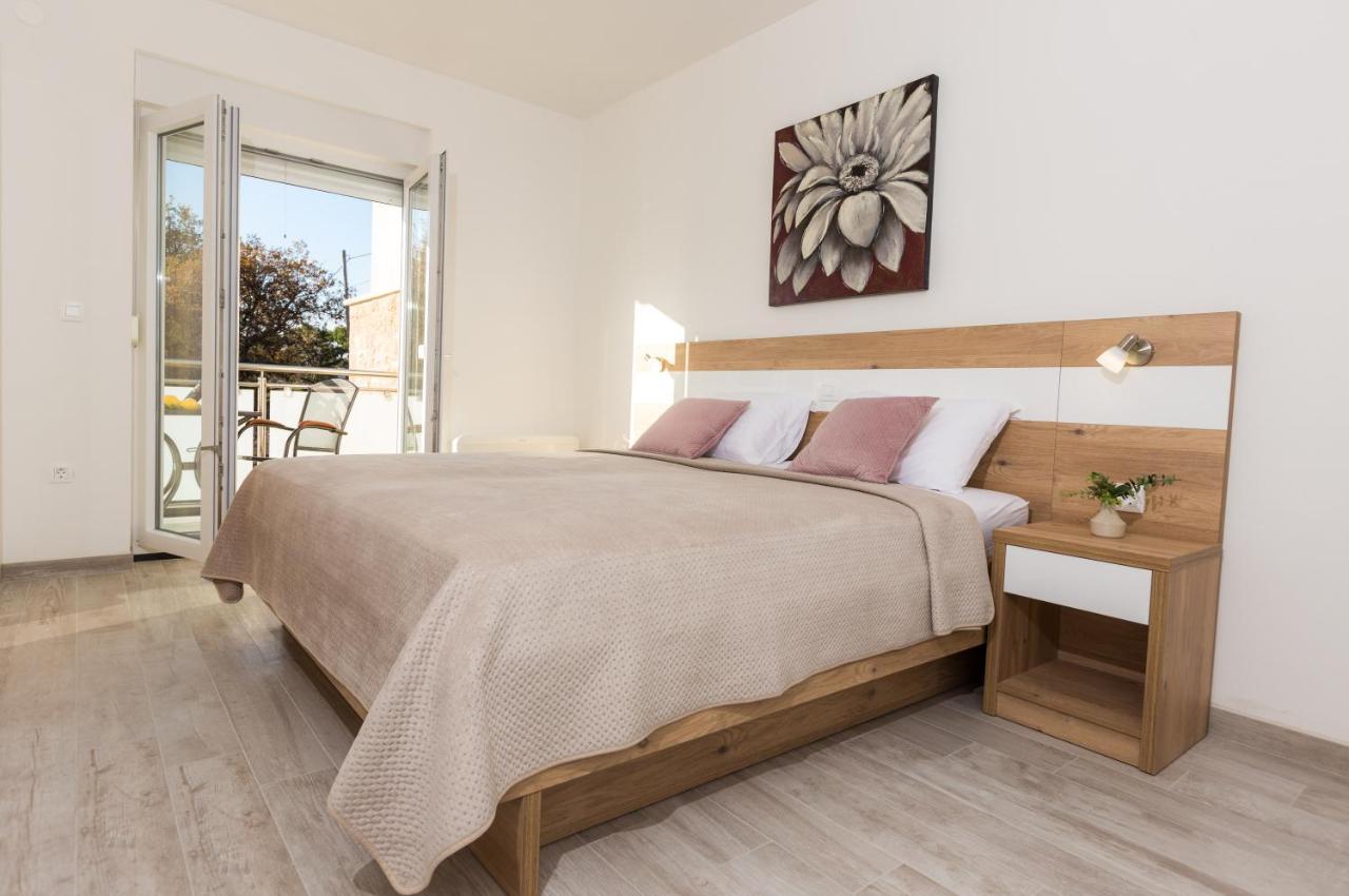 Apartmani Villa Paulo ستاريغغاد باكلينتسا المظهر الخارجي الصورة