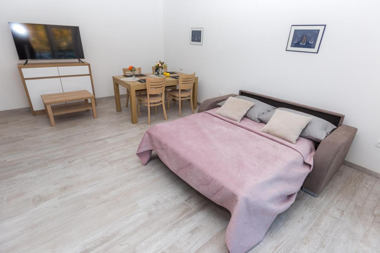 Apartmani Villa Paulo ستاريغغاد باكلينتسا المظهر الخارجي الصورة