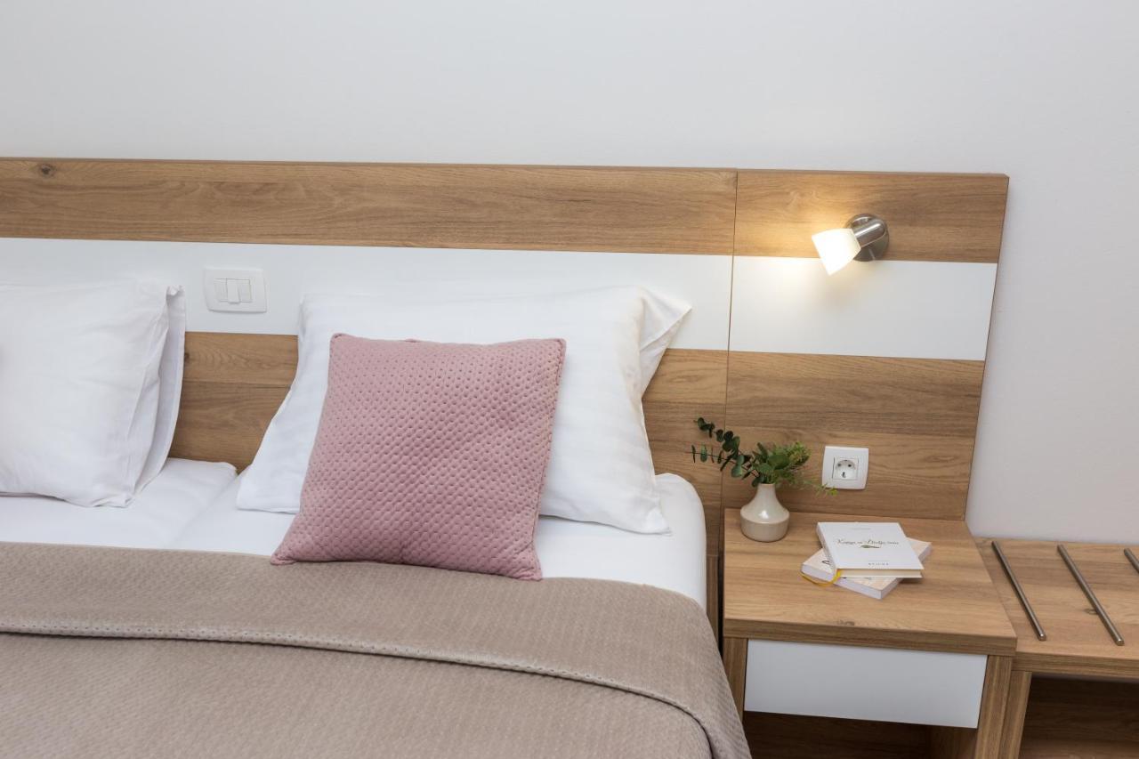 Apartmani Villa Paulo ستاريغغاد باكلينتسا المظهر الخارجي الصورة