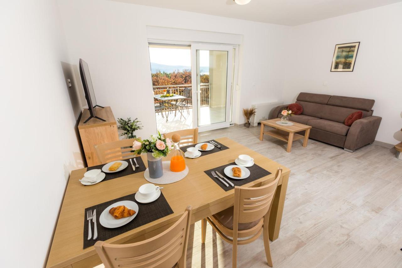 Apartmani Villa Paulo ستاريغغاد باكلينتسا المظهر الخارجي الصورة