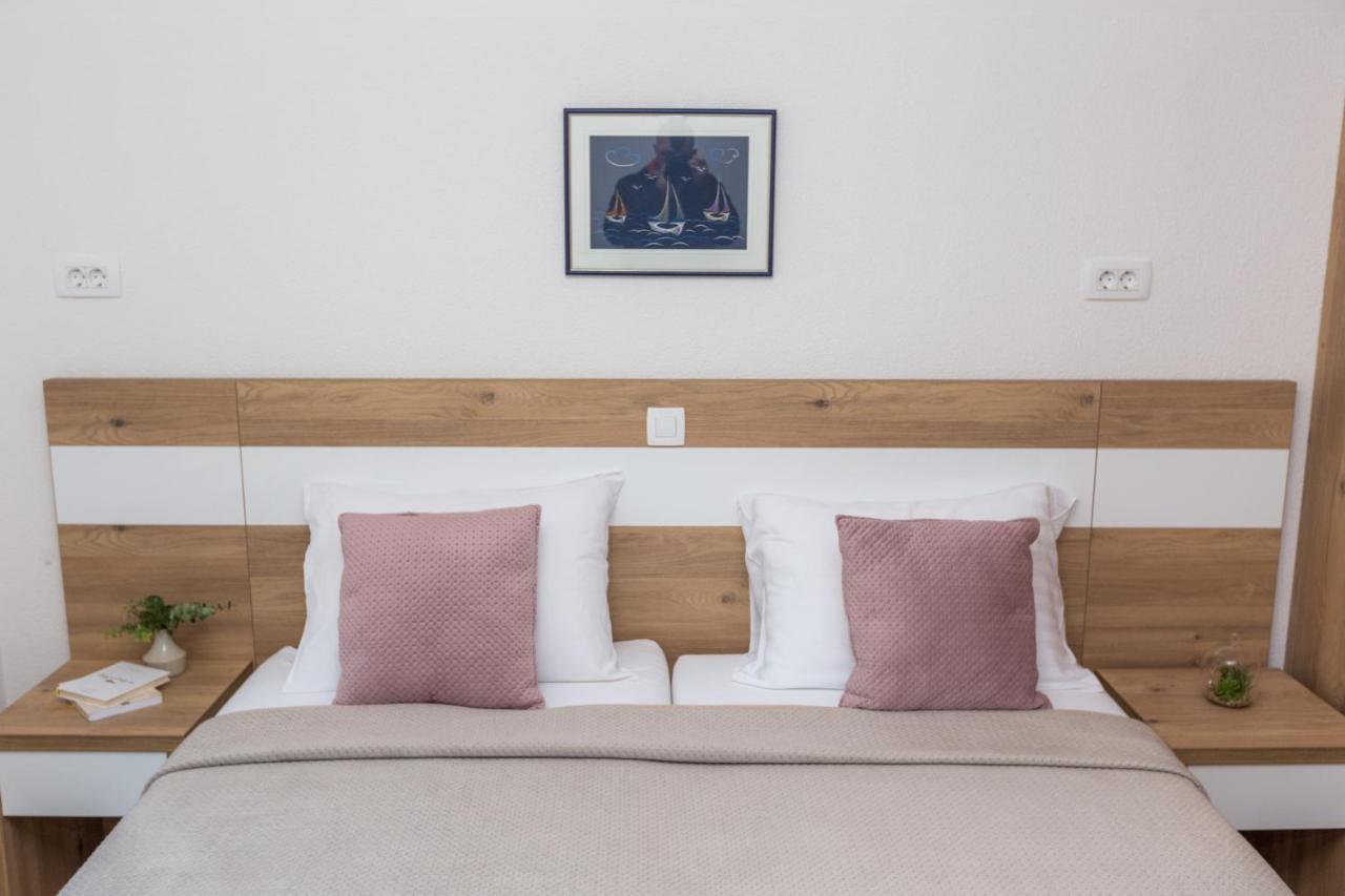 Apartmani Villa Paulo ستاريغغاد باكلينتسا المظهر الخارجي الصورة
