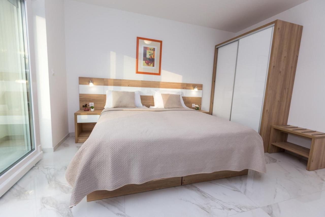 Apartmani Villa Paulo ستاريغغاد باكلينتسا المظهر الخارجي الصورة