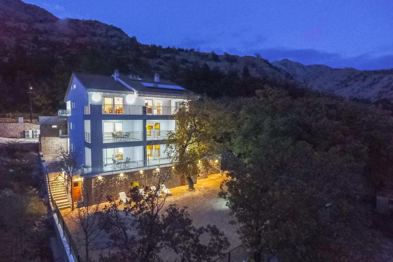 Apartmani Villa Paulo ستاريغغاد باكلينتسا المظهر الخارجي الصورة